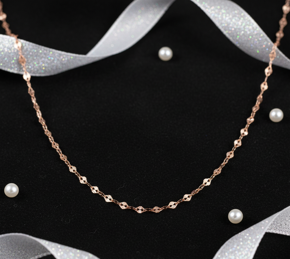 The Twisted Ribbon Chain