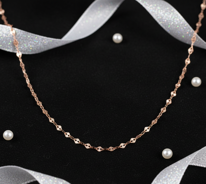 The Twisted Ribbon Chain