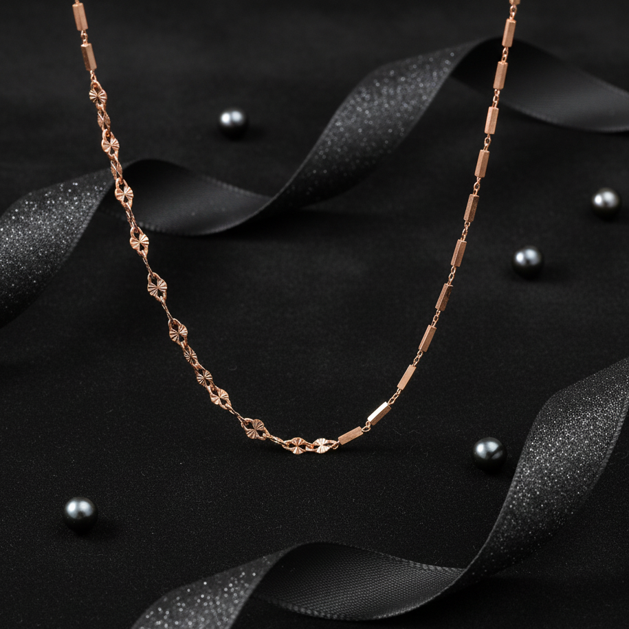 The Minimalist Chic Chain