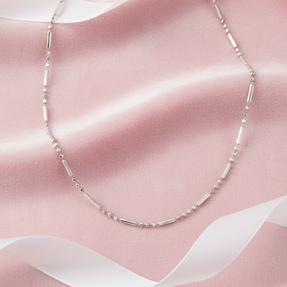 The Minimalist Link Necklace