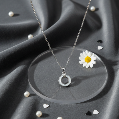The Serene Circle Necklace
