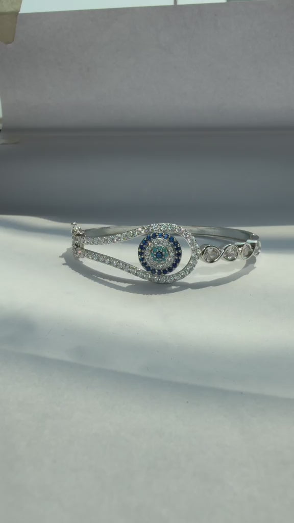 Shining video of silver evil eye bracelet